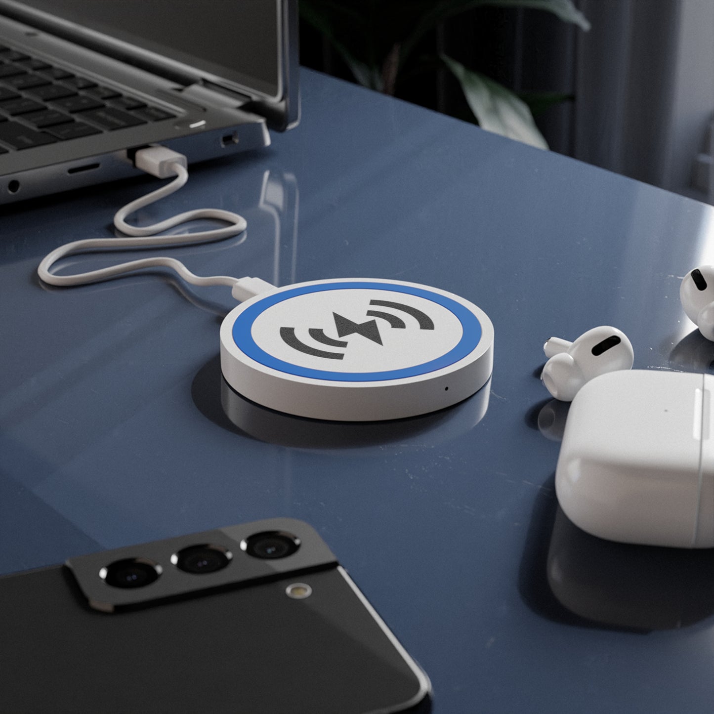 Quake Wireless Charging Pad - Stylish Fast Charger for Home & Office